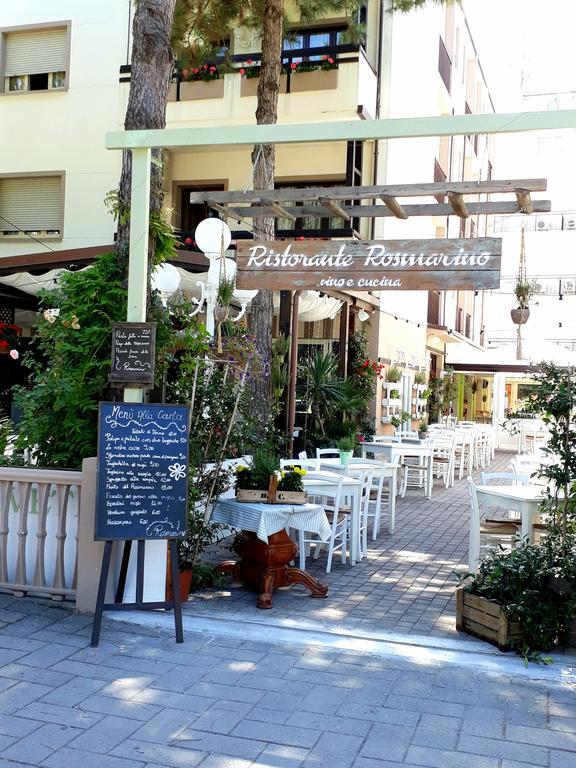 Hotel Helvetia Milano Marittima Exterior foto